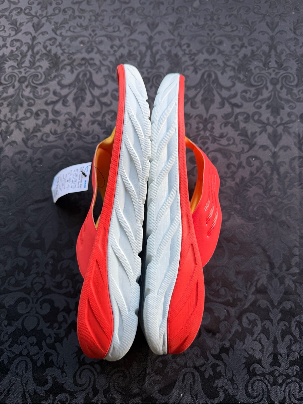 NWT HOKA ONE ONE Ora Recovery Flip
Fiesta/Amber Yellow
Size 12 Men’s
B41 - Picture 4 of 5